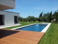 /album/casa-beloura-/vis%c3%a3o-piscina-dia-de-sol-jpg/